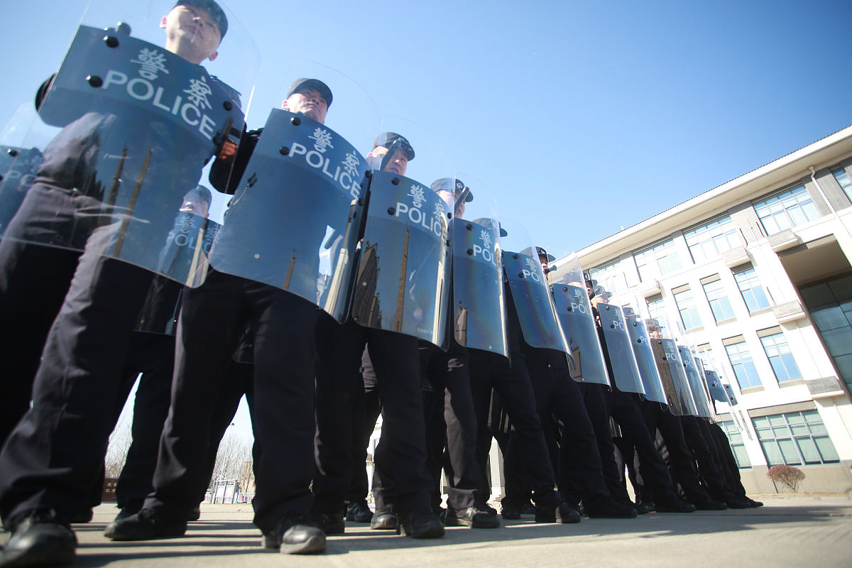 重庆轻工业技工学校民航空中安全保卫专业介绍 - 培养航空安全人才