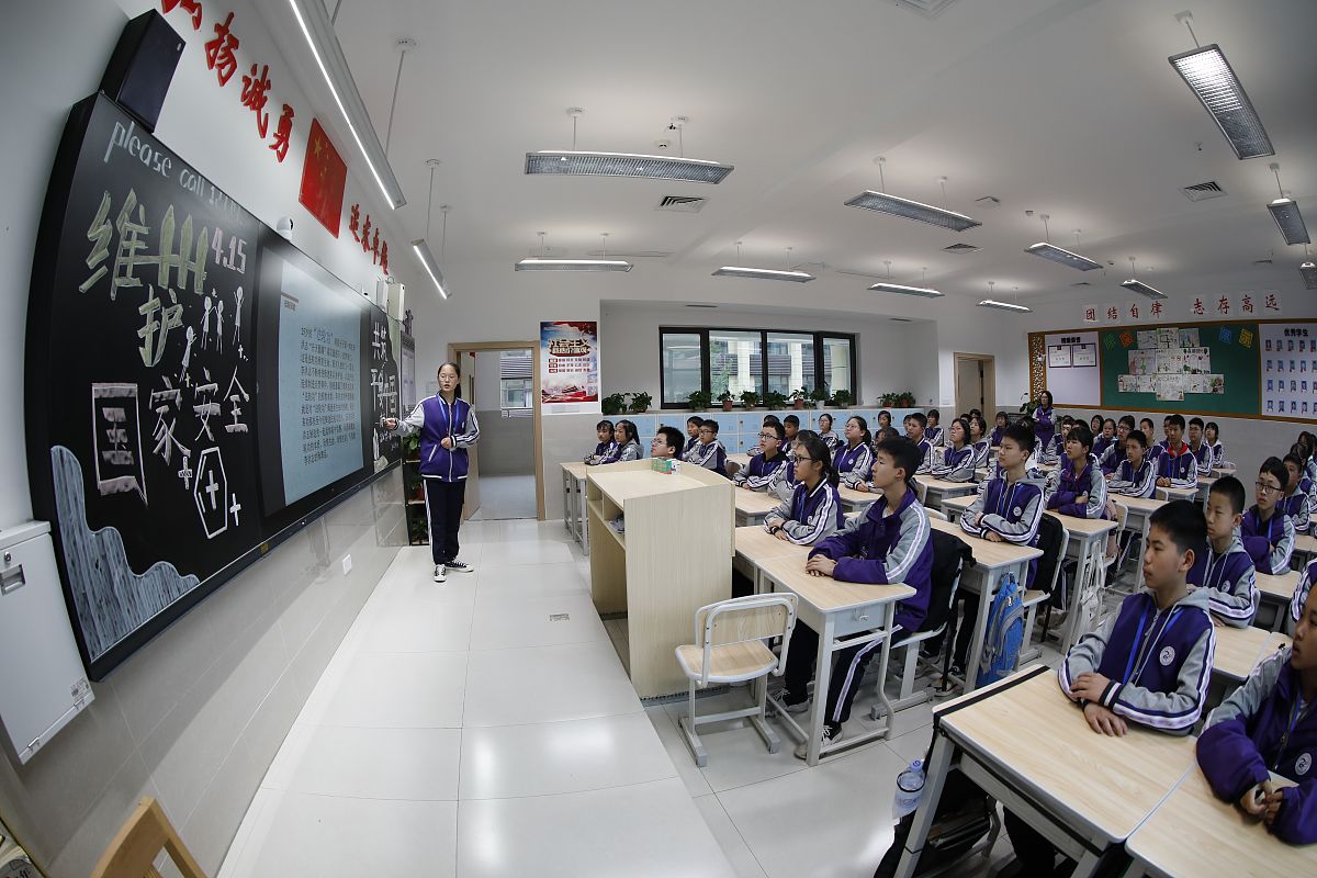 南充高中中专学校都有什么专业