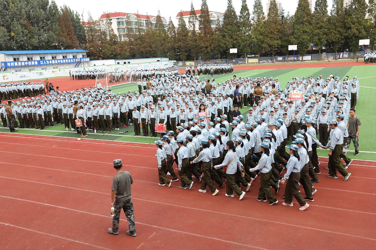 电气工程学院运动会方阵口号大全：对仗工整，气势磅礴