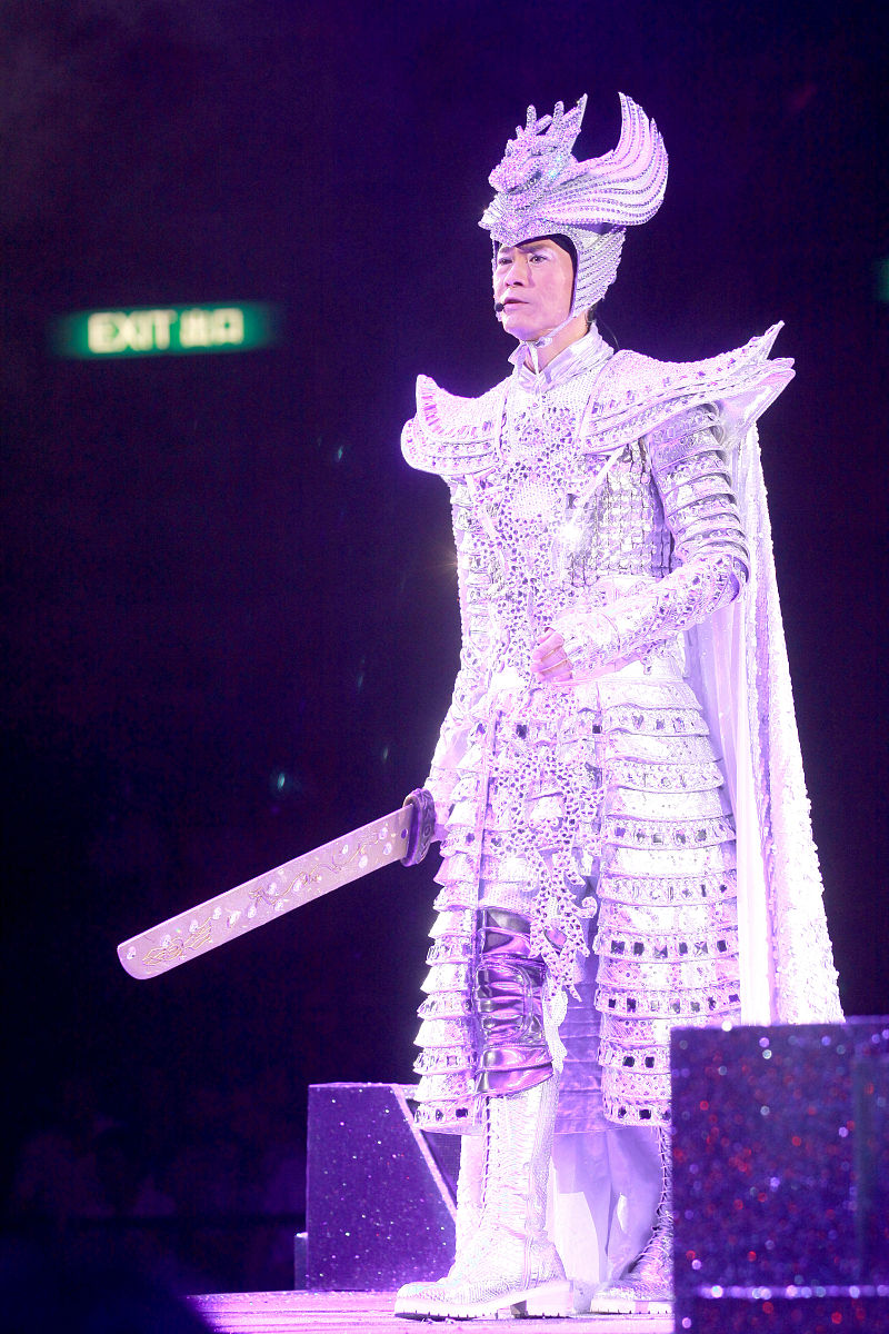 2010年<strong>8</strong>月8日,香港,"金曲娱乐真经典演唱会".