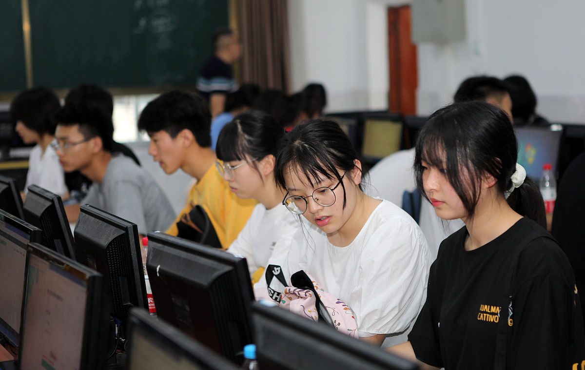 独山中等职业学校2023年有哪些专业