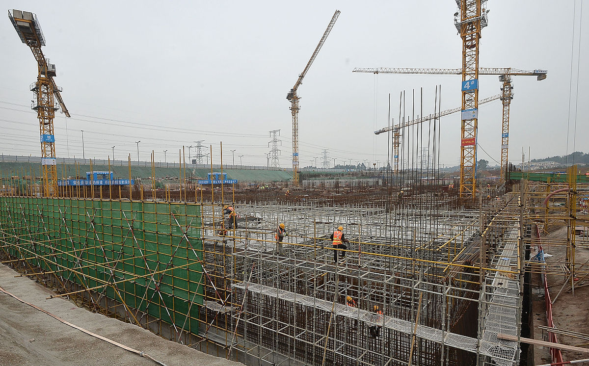 斜顶的退位距离至少多少