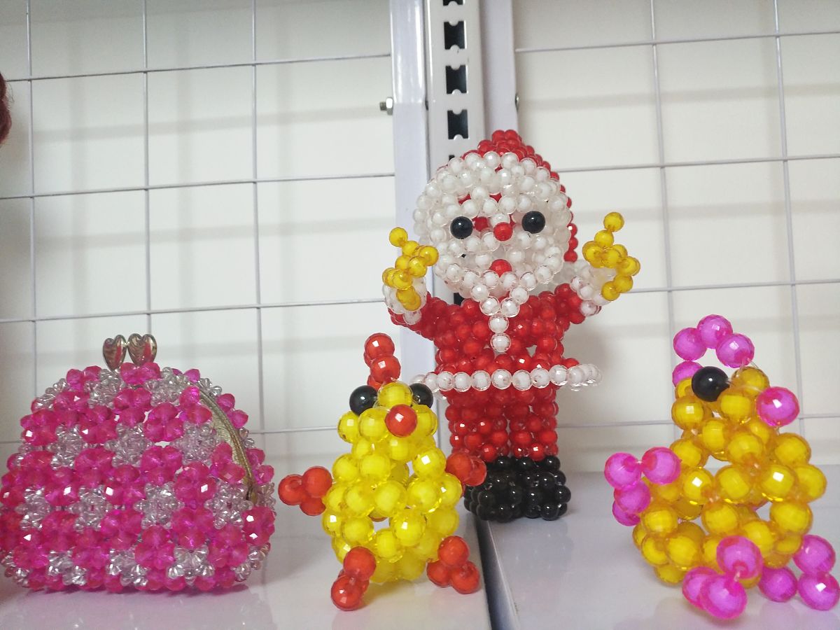 2018年1月12日,陕西韩城.王建芳制作的手工艺品.