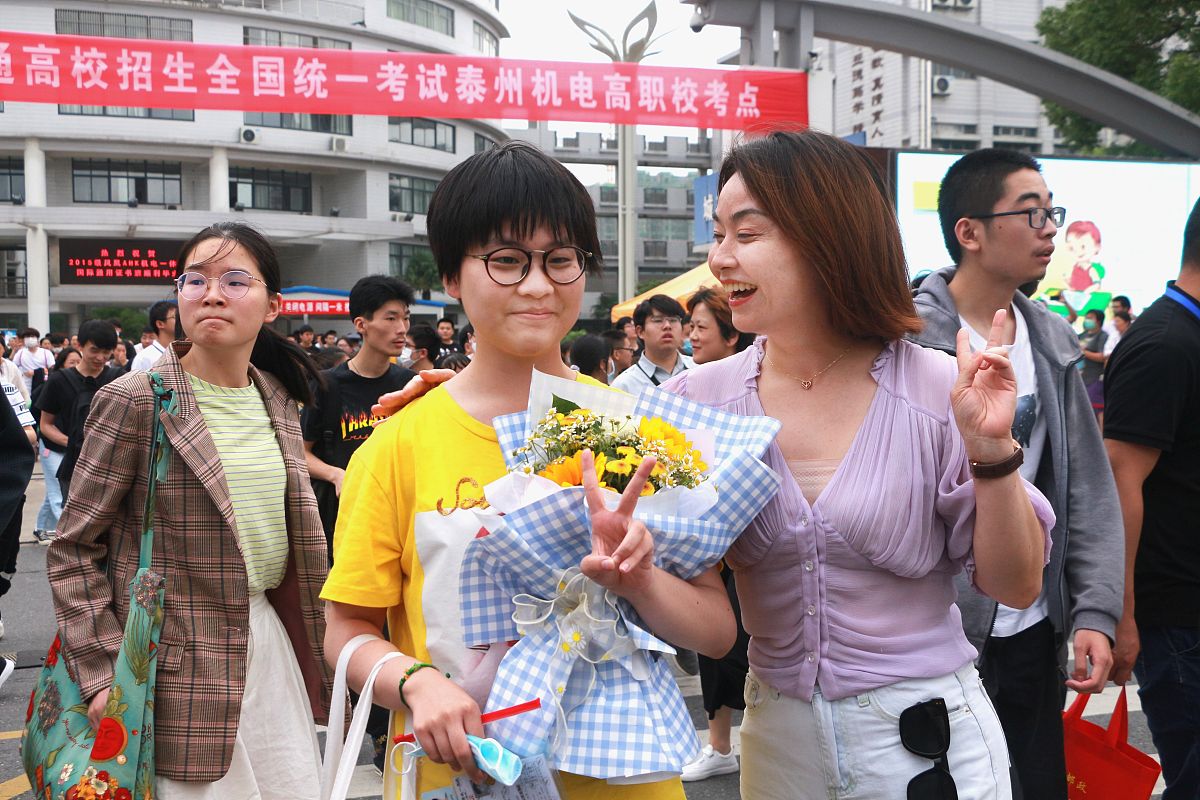汉源职业高中中职中专2019年招生简章 - 培养高素质技能人才