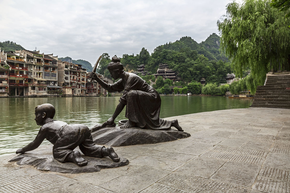 2019年6月24日,贵州黔东南,镇远古镇.(如若下载使用,请务必署名:曾文