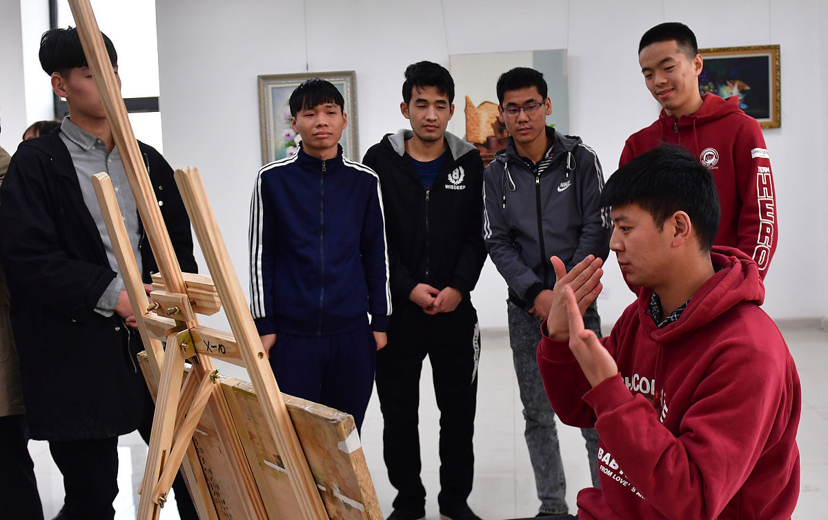 梁平职业技术学校服装设计与工艺专业怎么样？课程设置及就业前景分析