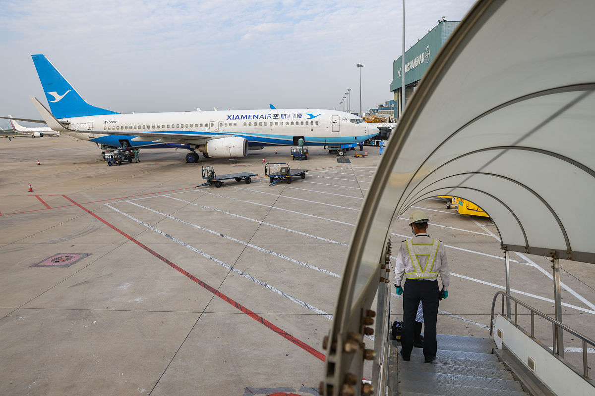 贵阳航空学校地勤毕业生工资多少？就业前景分析