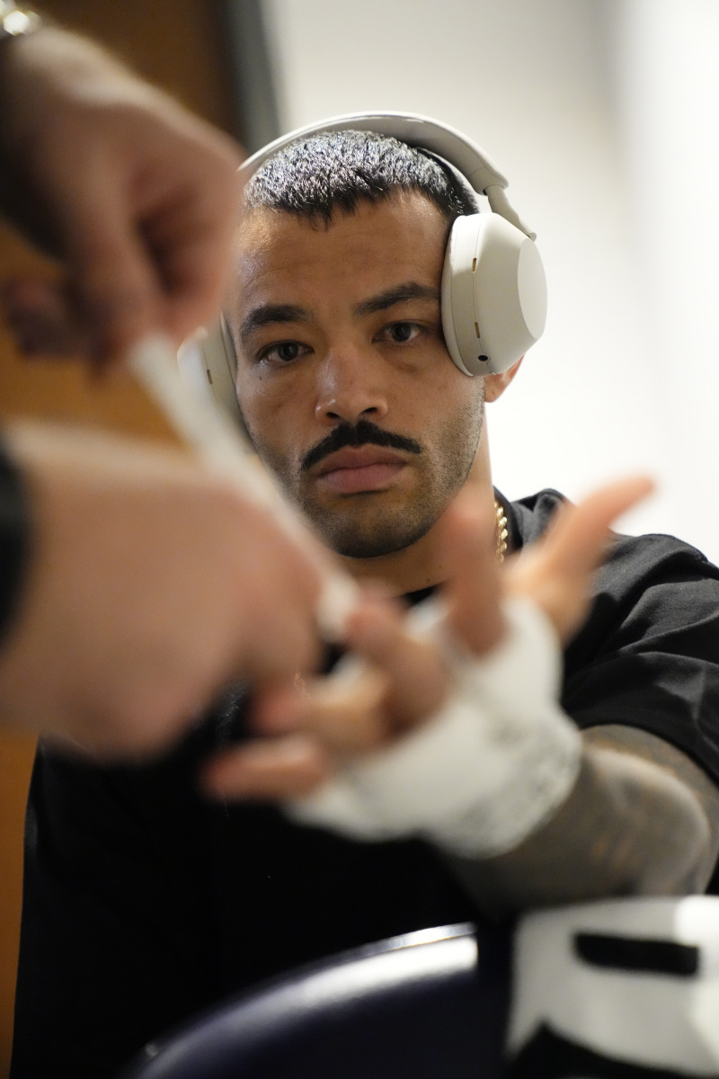 UFC 级别详解：从最轻草莓级别到最重超重量级别