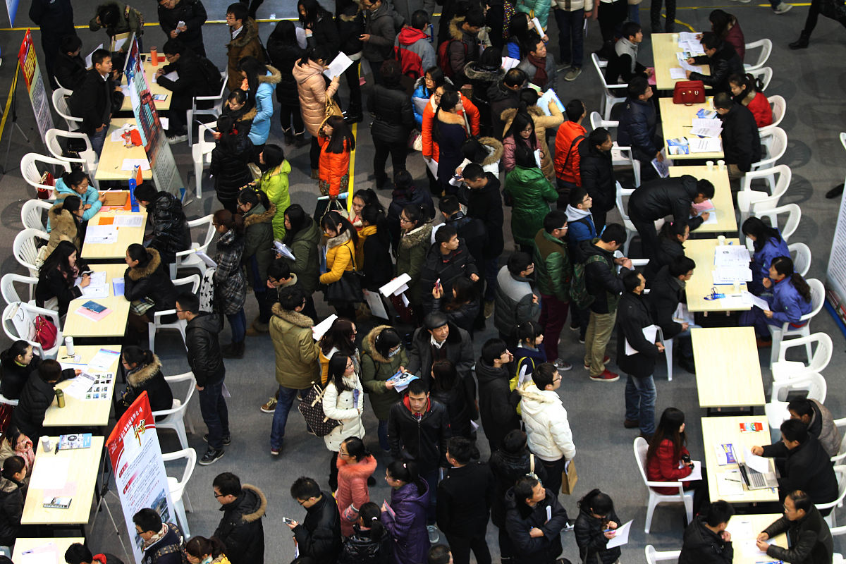 云南科技信息职业学院市场营销专业解析：课程、师资、就业前景