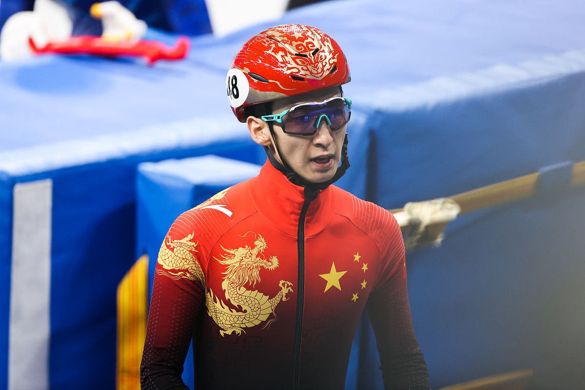 启示怎么写1000字 武大靖的成功之路充满了荆棘和坎坷但是他始终坚持自己的梦想和信念最终取得了辉煌的成就。他的成功之路是一种精神的传承和榜样的力量他用自己的实际行动证明了只要有梦想、有坚持和努力就能够创造出不凡的成就。