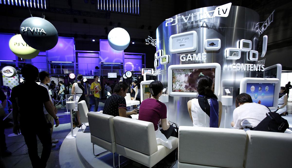 Xbox 老板菲尔·斯宾塞向吉姆·瑞安致敬：'PlayStation 一位强大领导者'