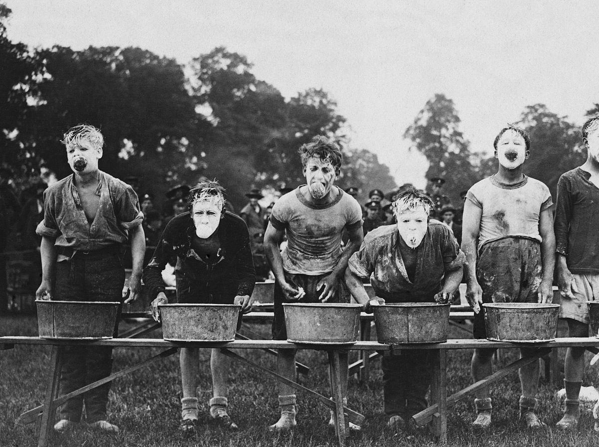 young members of the 5th london defence corp brigade bob for app