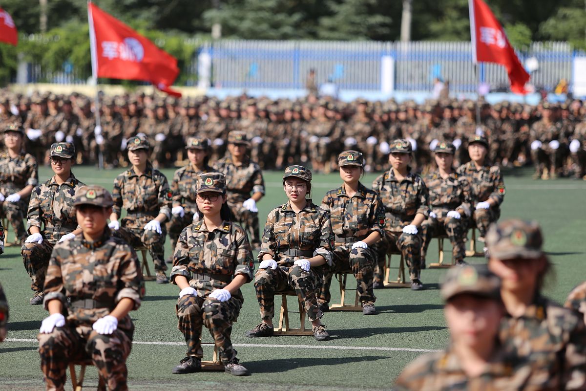 主题为大学生如何履行国防义务内容既可对普通关心的国防热点问题进行研究和探讨也可围绕国防义务谈自己的认识和体会