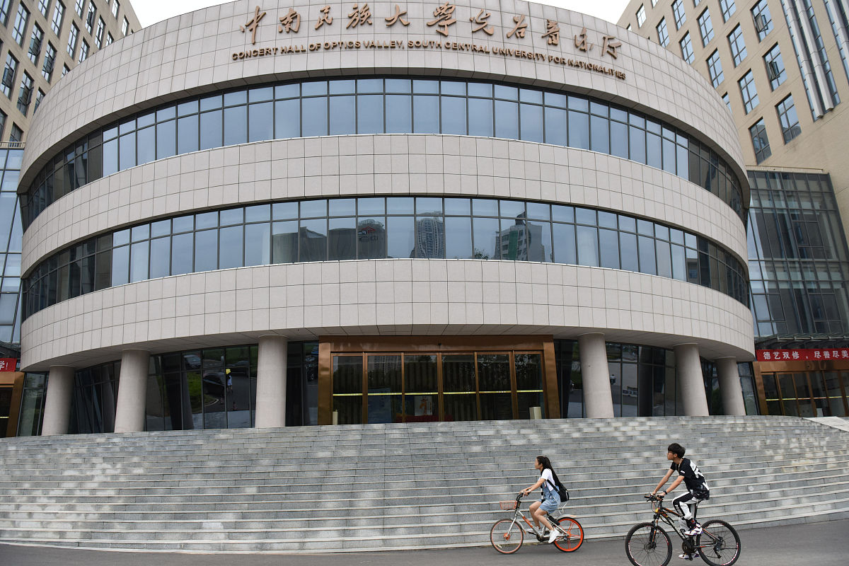 广西2022年男生学什么卫校好