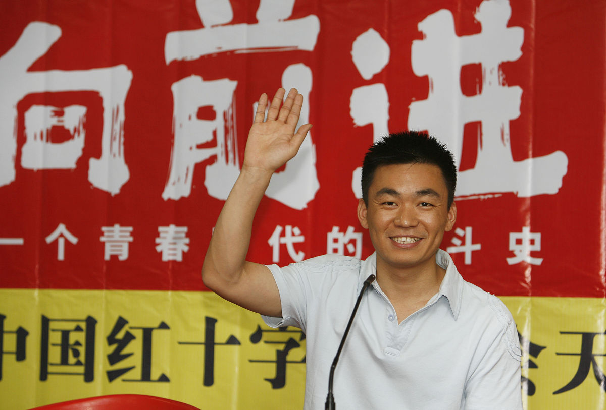 2008年6月29日,北京,王宝强自传《向前进》举行记者会暨签售会.+++_++