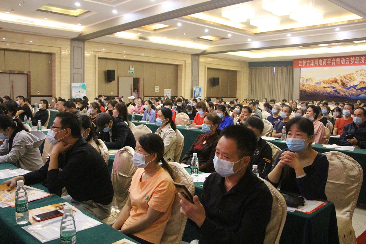 湖北省科技工程技工学校服装设计专业怎么样？ - 专业优势、不足及就业前景