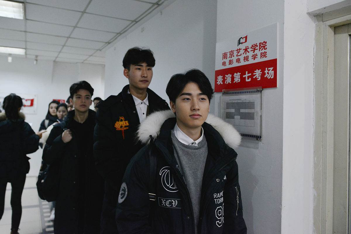 重庆医药经贸学校2020年招生办联系电话 - 报名咨询电话