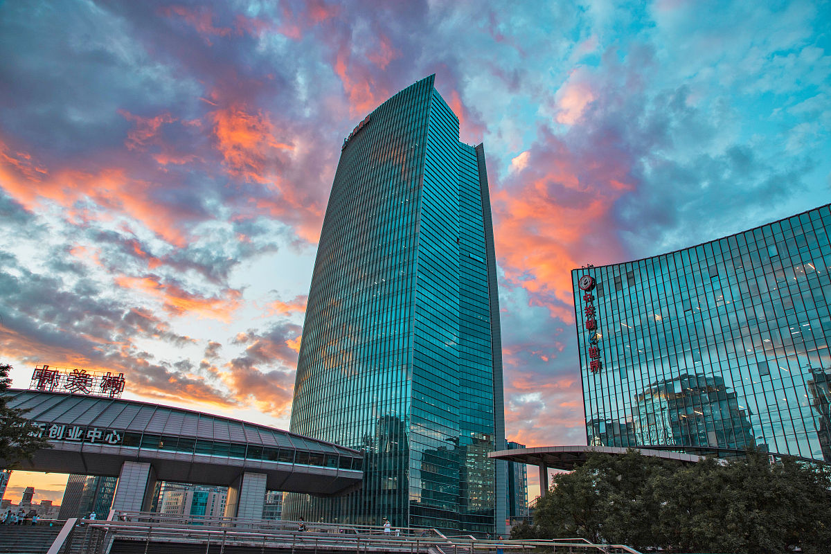 改革开放与中国酒店业发展：从机遇到成就