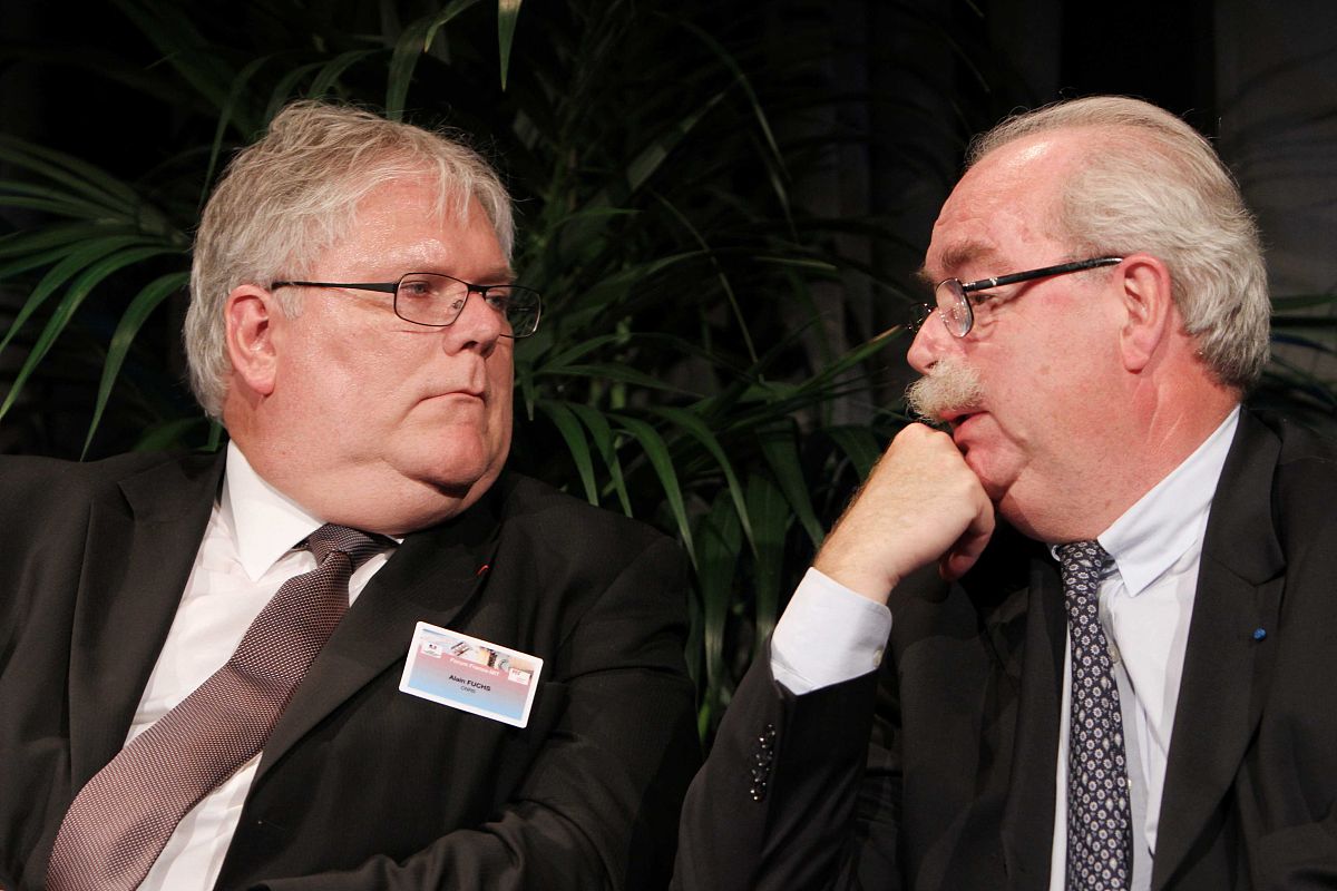 西安理工大学电子科学与技术专业就业前景分析 - 未来发展方向