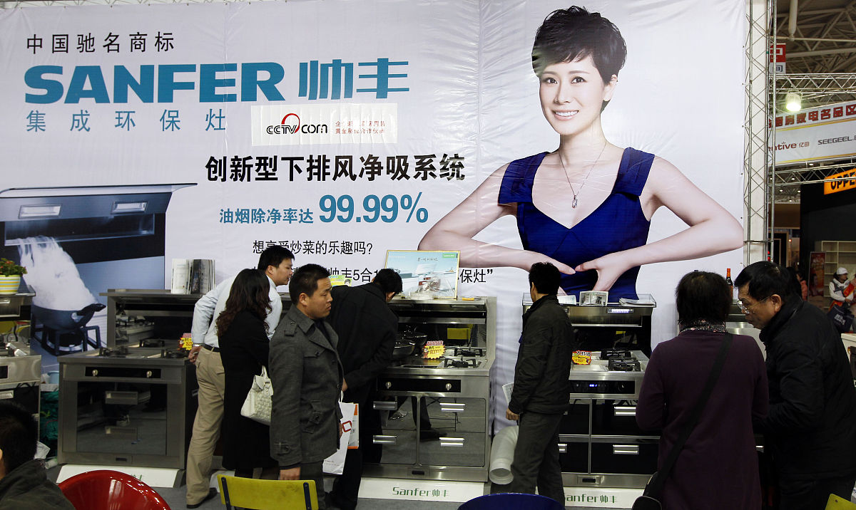 用友NCC2005与NC57系统对比：技术、功能、定制和集成