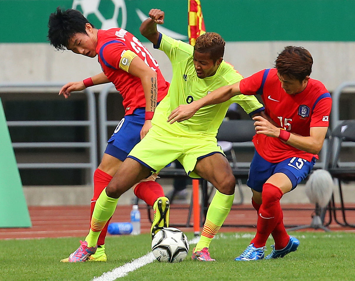 2014年9月28日,韩国仁川,2014仁川亚运会第9日男足1/4决赛,韩国vs日本