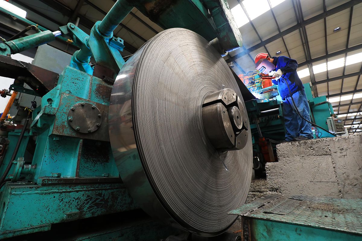 双轴金属破碎机维护保养指南：延长设备寿命，提升效率