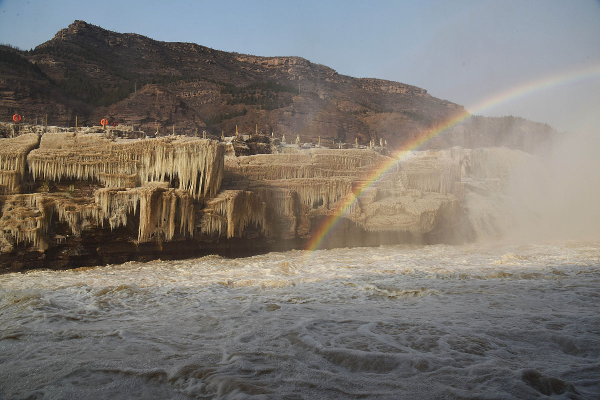 写一篇沣河景区管理公司总经理助理岗位进行公司日常行政事务公司行政管理、景区规划和开发、景区经营和管理、景区推广和营销等相关内容实习经历总结，重点突出本次实习过程中对自身专业知识增长的收获。