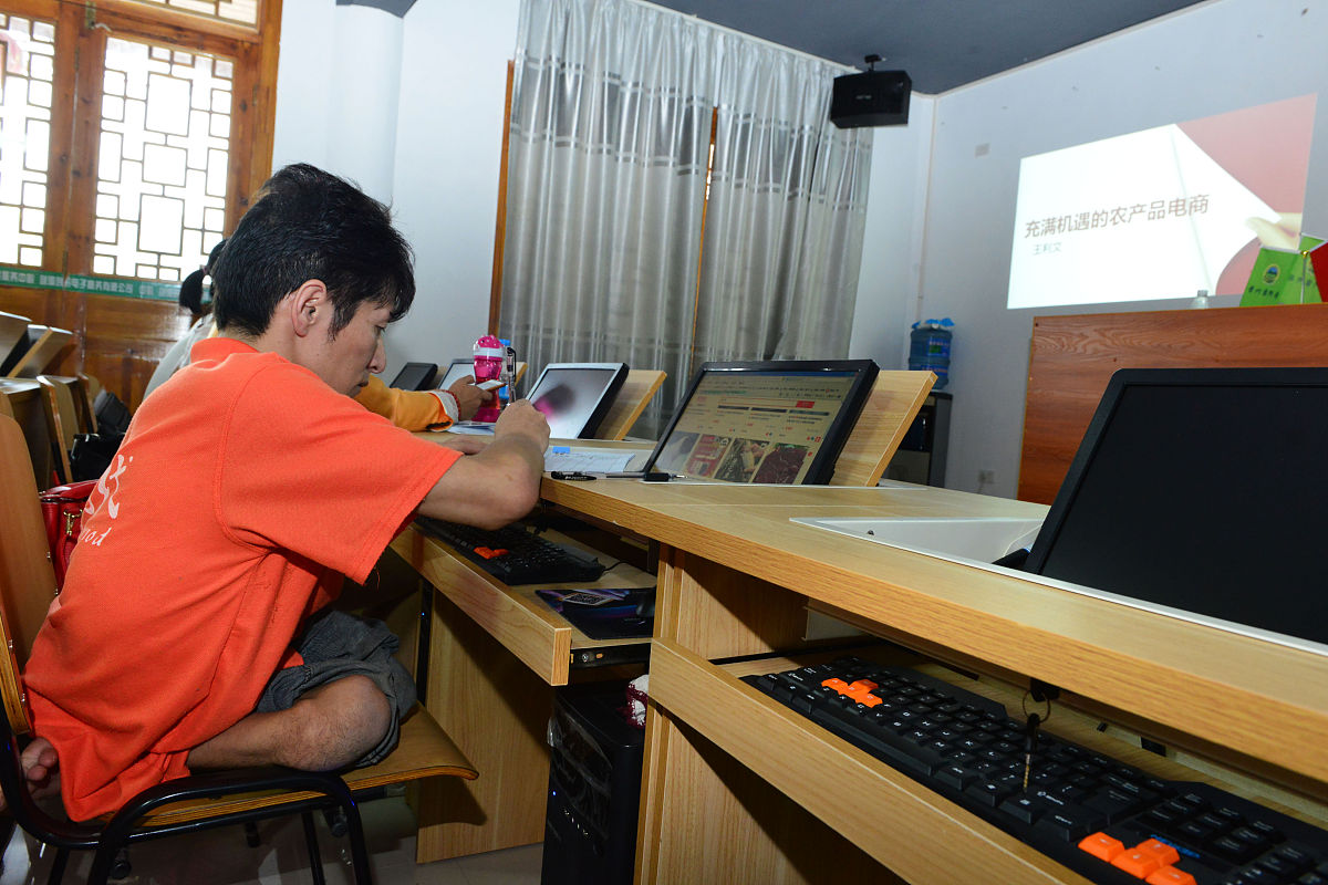 贵州中专职业学校毕业生包就业吗？