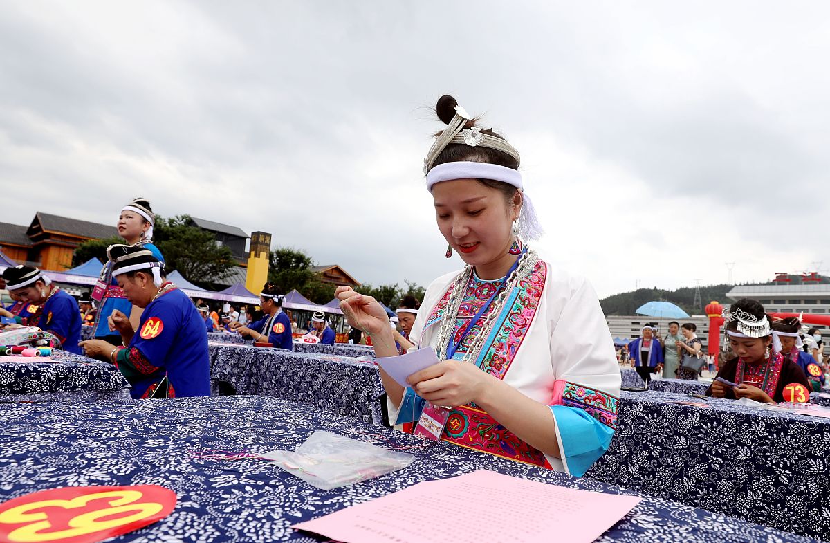 2020年6月13日,广西柳州,在三江侗族自治县易地扶贫搬迁安置点古宜镇