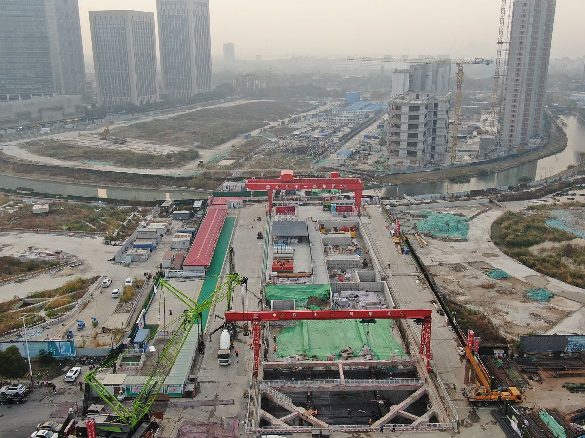 南京地铁9号线2标段高压线路介绍