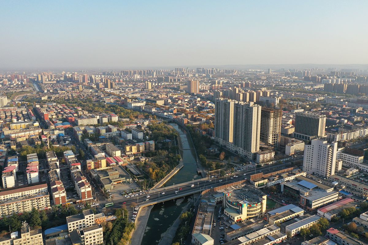 2019年12月4日,河南济源,航拍市区建筑风光.