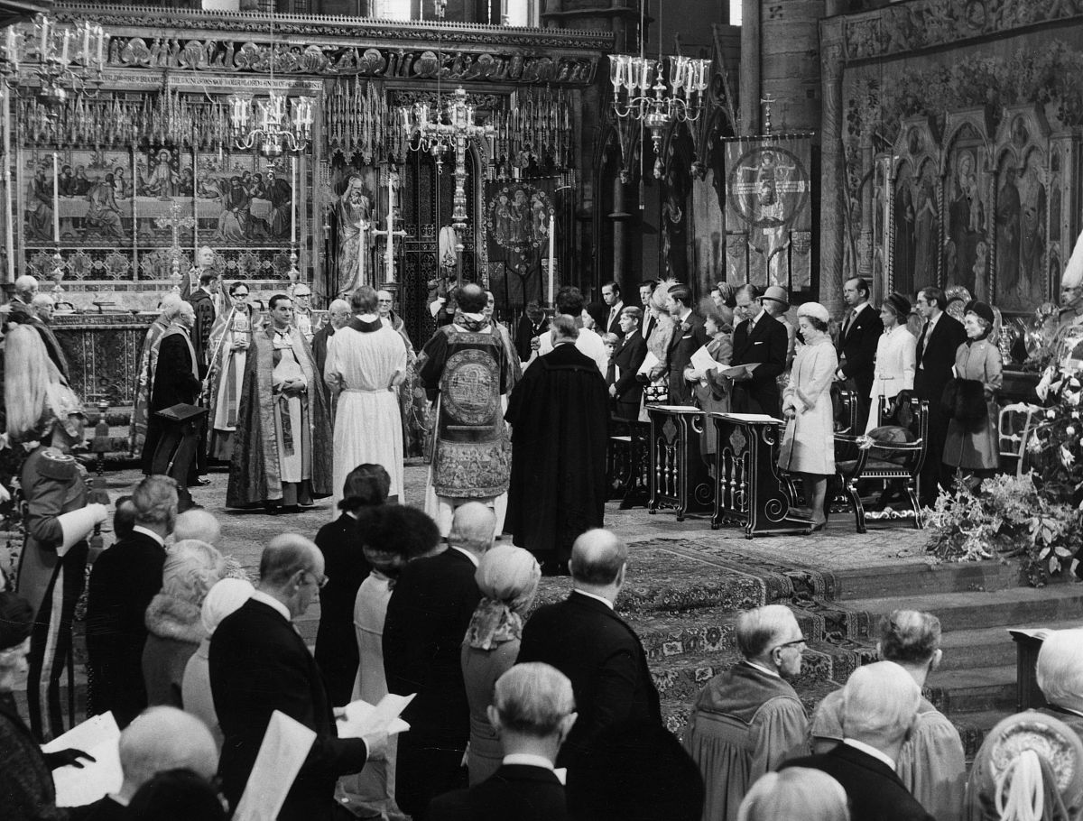 20th november 1972:  queen elizabeth ii and prince philip, the d