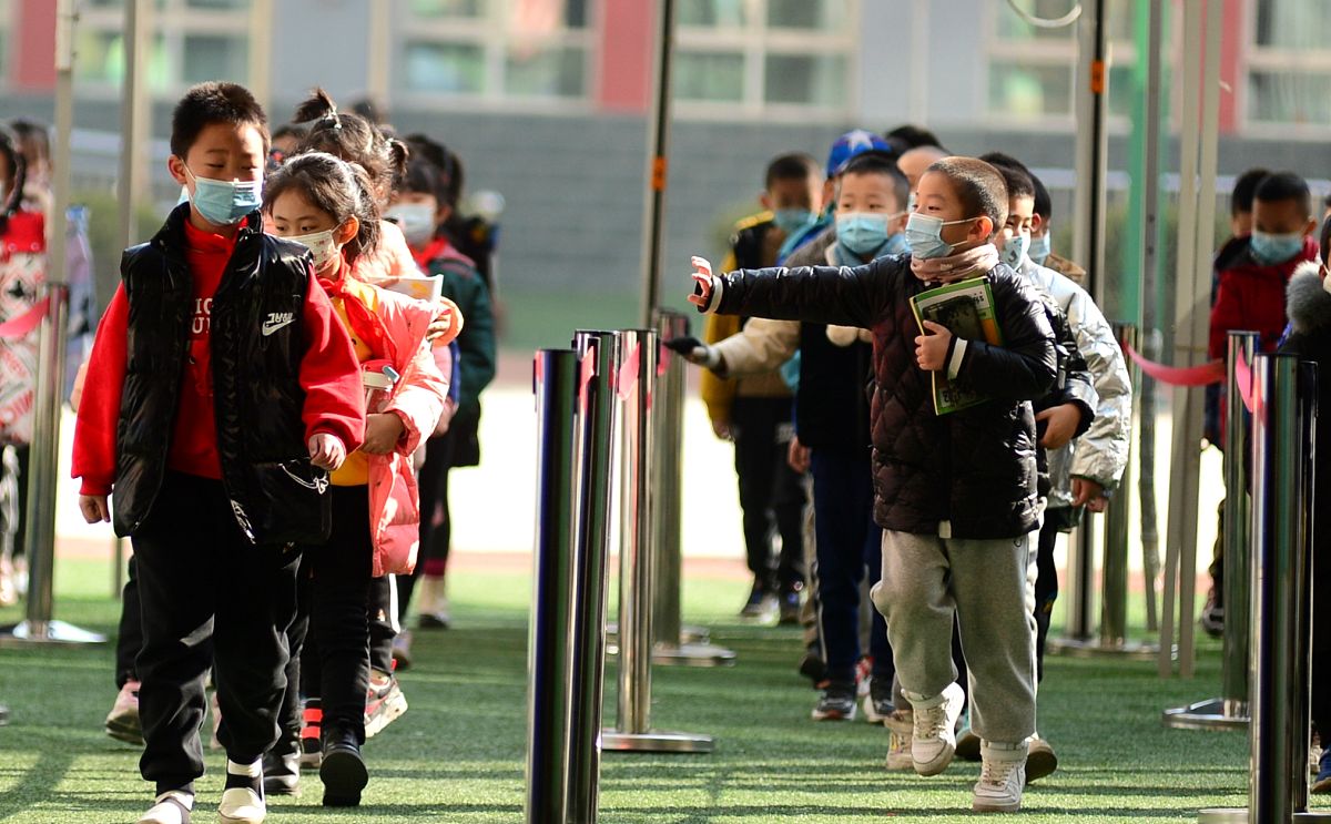 河北小学低年级会等到9月再开学吗