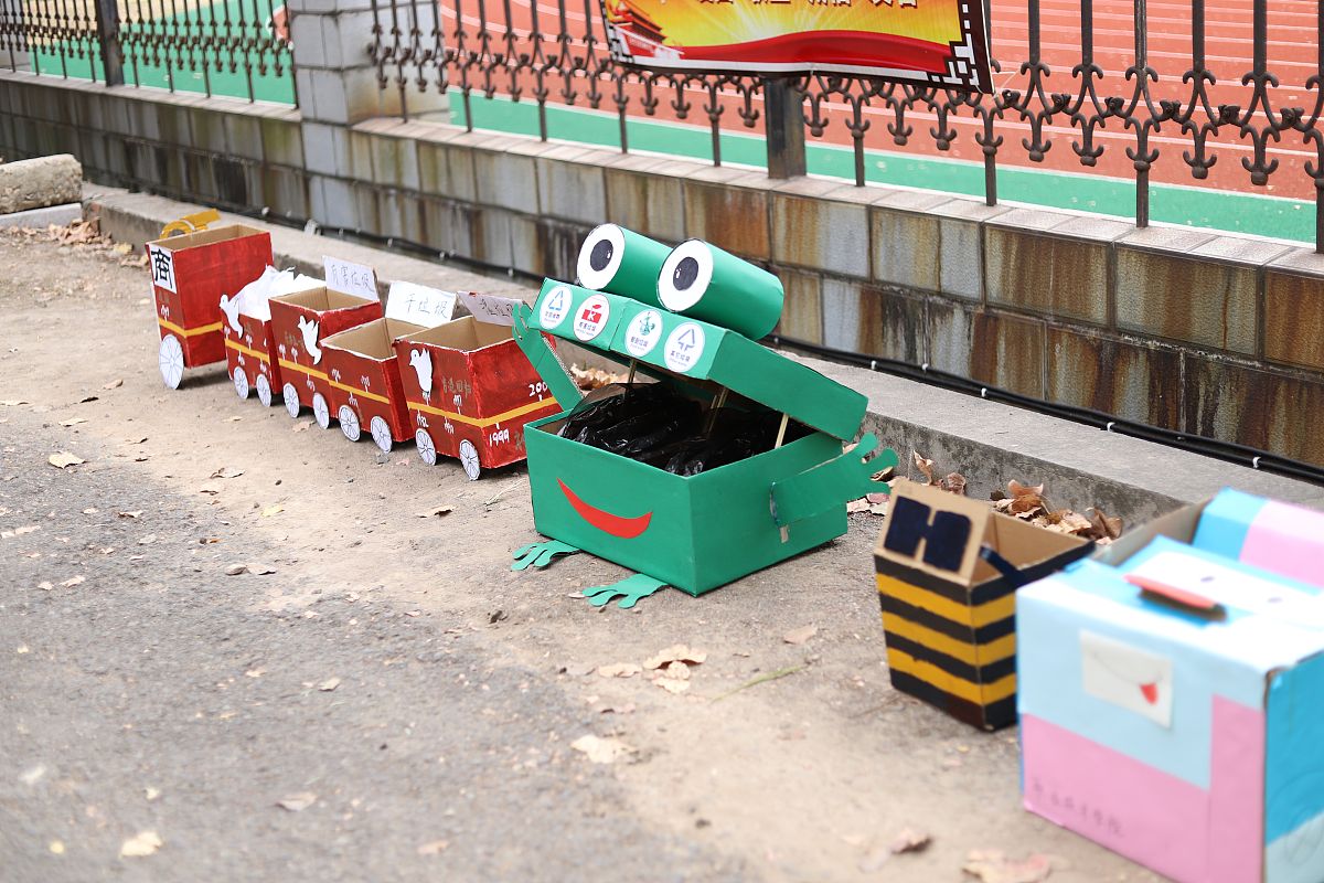 脑洞大开！知识斗搏大赛 - 展现你的智慧与创意