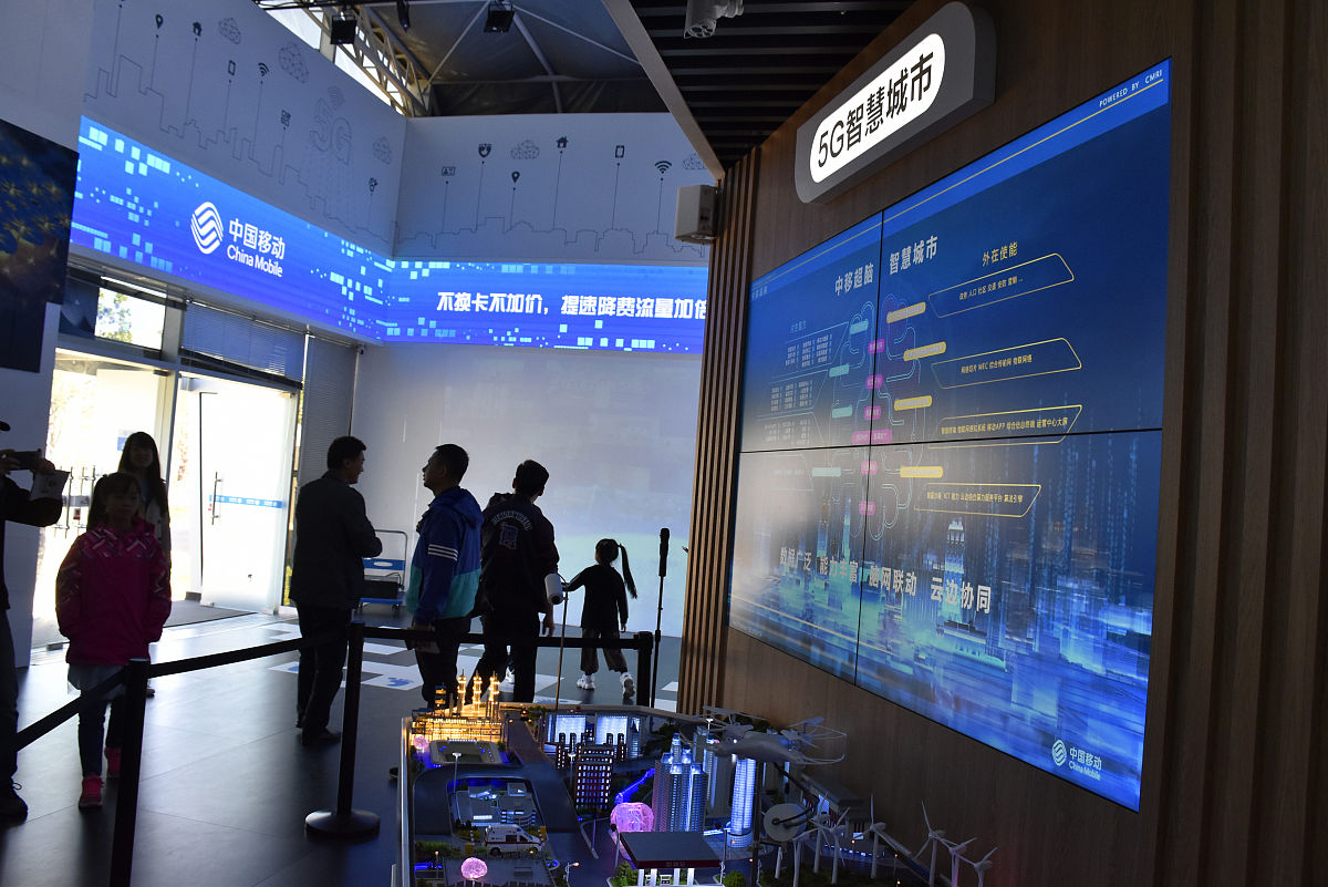 你是一名即将参加政府宣传工作的实习生今天在同事的带领下参观了区融媒体中心请表达你的收获与感受不超过30字。