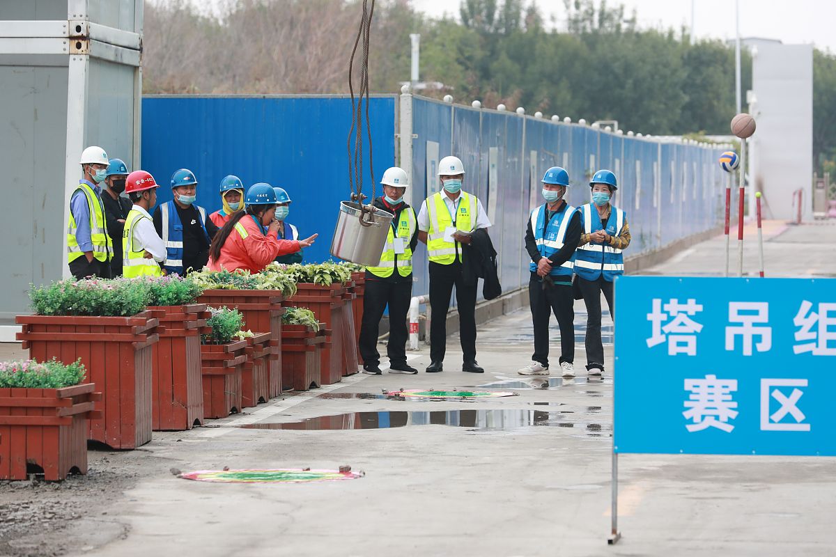 港务区绿地二期房建项目安全管理问题调查：发现问题，提出建议