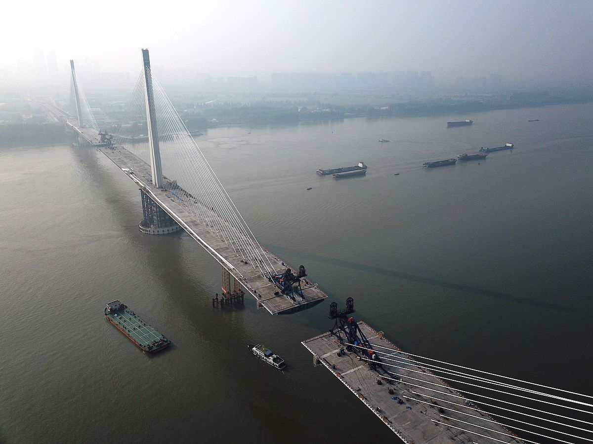 中国国防：维护国家安全与发展的基石