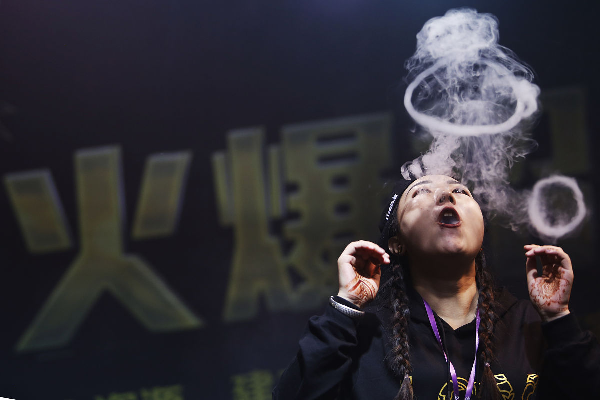 耍帅抽烟：流行梗的含义与解读