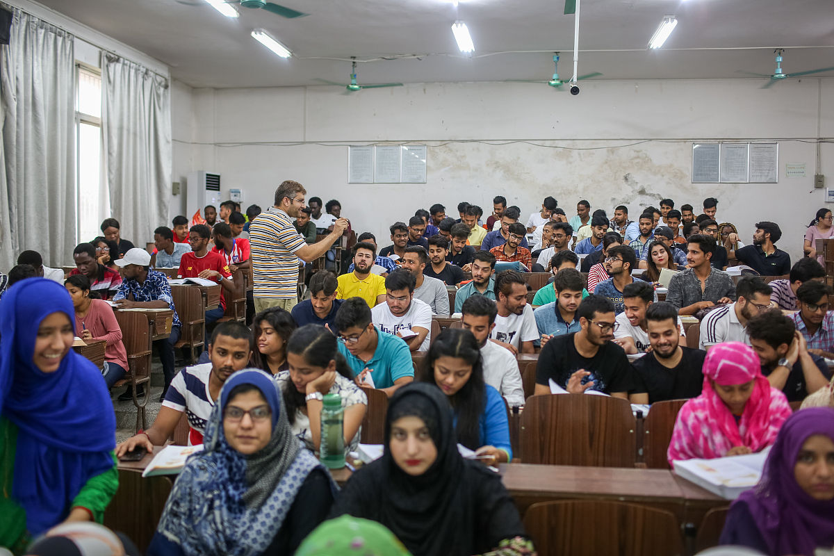 海南医学院临床医学专业核心课程：学习内容及重要性