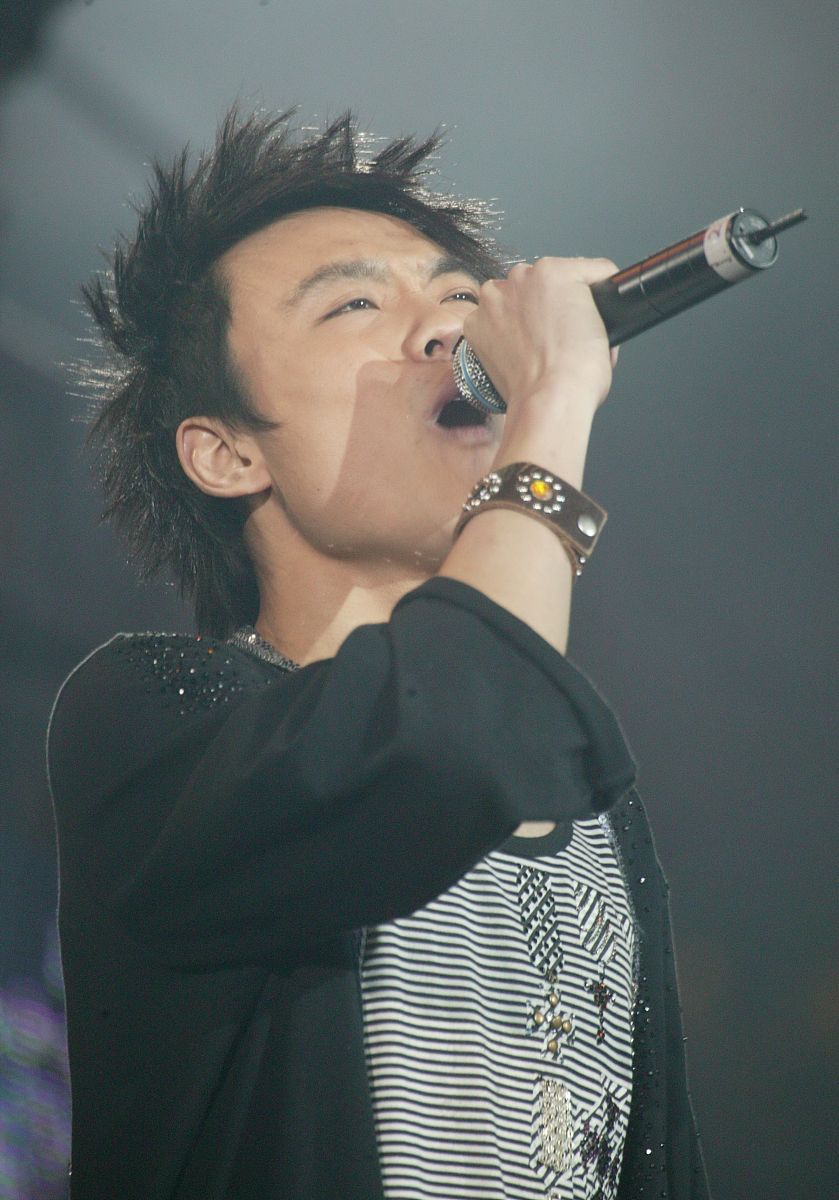 2007年 10月 20日 , 南京 , 快乐 男生 全国 巡回 演唱 南京站 . 姚政