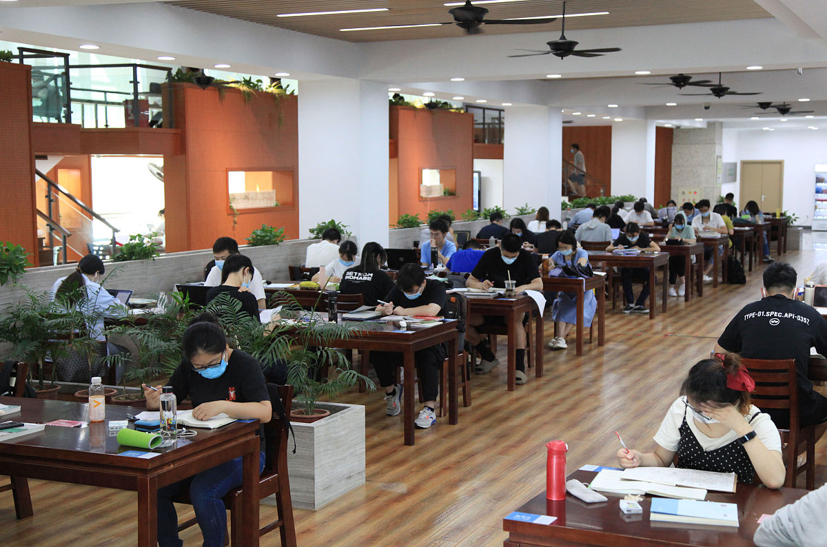 华中高级职业技术学校2021年有哪些专业招生