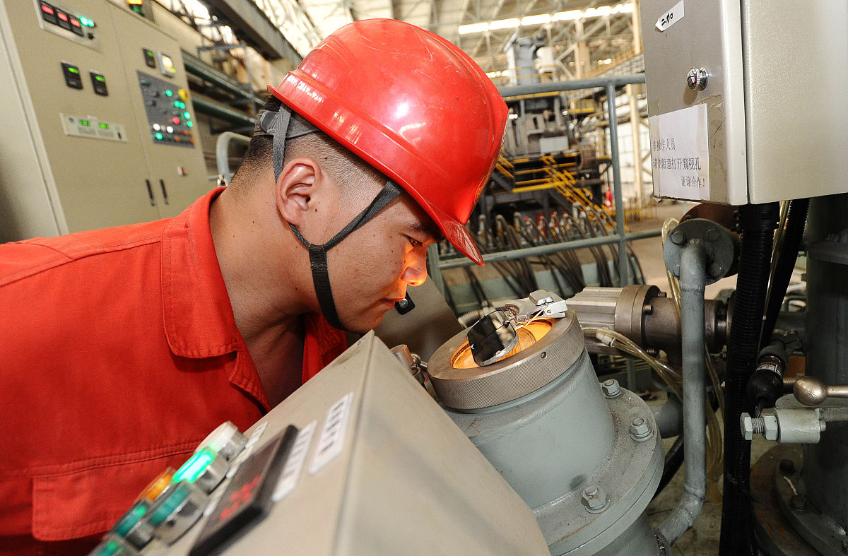 human 第一部分引言你可以做具体补充吗; AI 当写引言部分时可以加入以下内容：1 研究背景和意义：介绍锅炉的作用和重要性以及冲转到满带满负荷的过程对于保障锅炉的正常运行和提高能源利用效率的重要性。2 目的和任务：明确本文的研究目的和任务阐述本文的研究内容和重点并且指出本文的创新点和亮点。3 研究现状和进展：对相关领域的研究现状和进展进行综述和评价分析其中存在的问题和不足。4 研究方法和思路