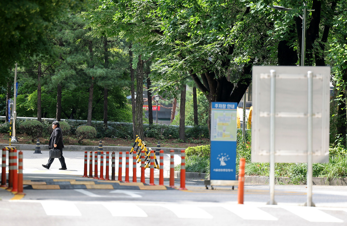 关于加强汛期电子站杆站牌管理工作的通知 - XX市交通管理局