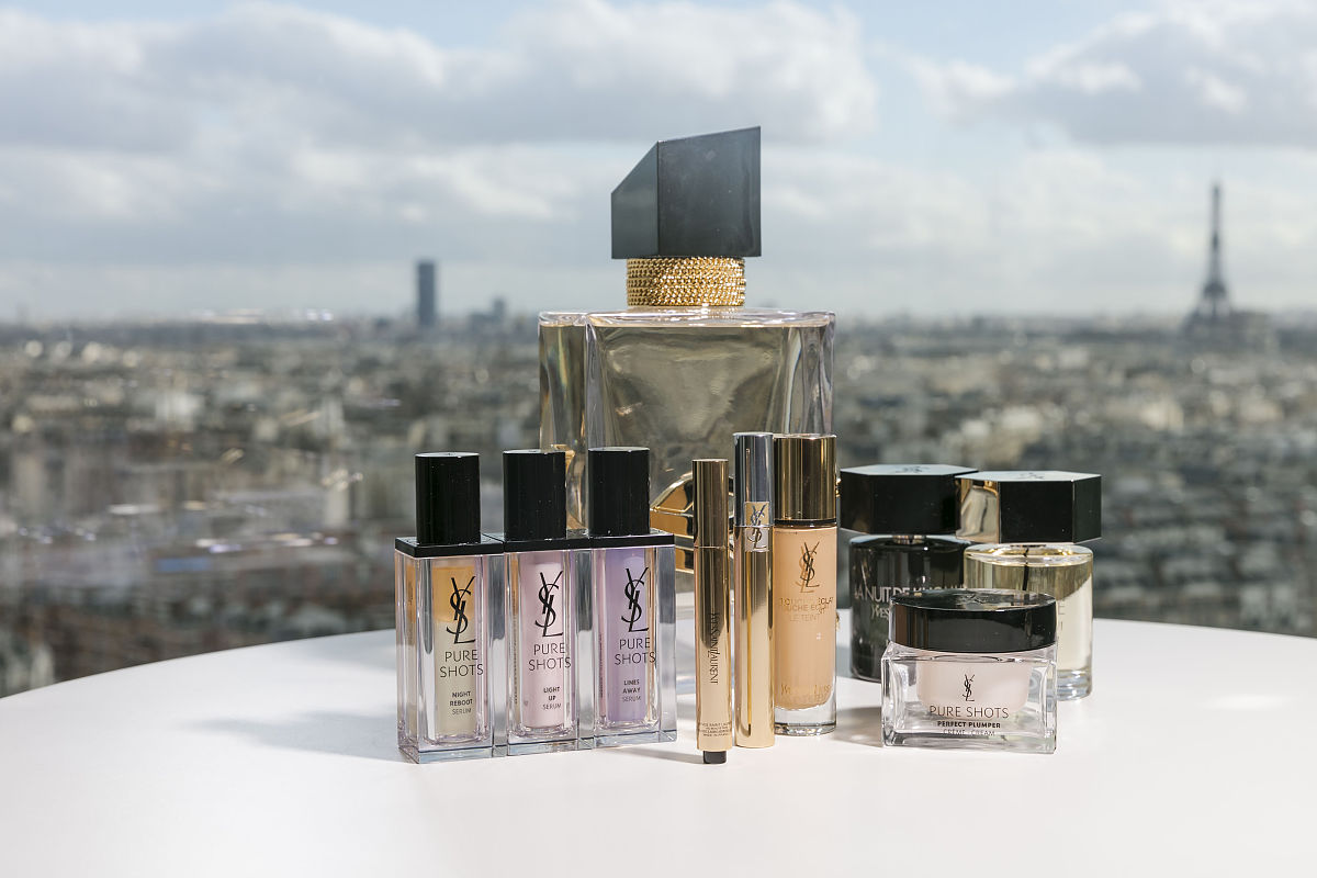 Tom Ford是什么档次？品牌背景、档次评估及影响力分析