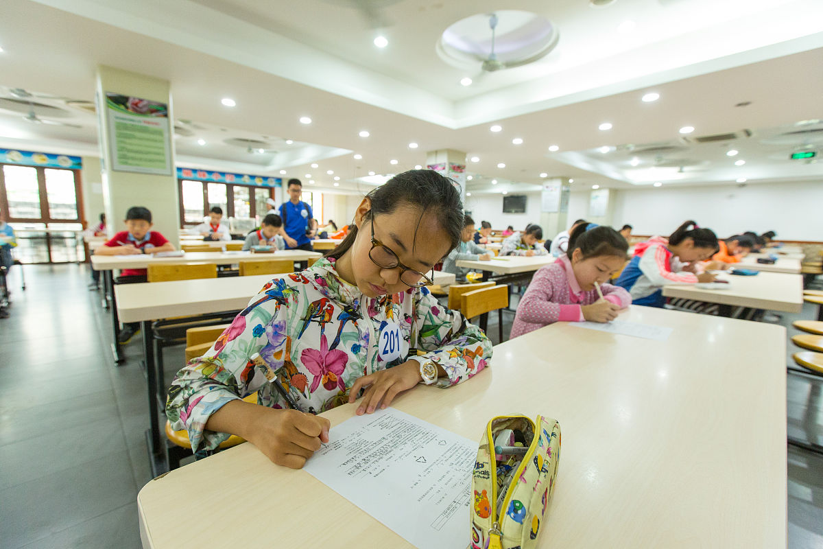 成为优秀学生的秘诀：努力、习惯、参与和乐观