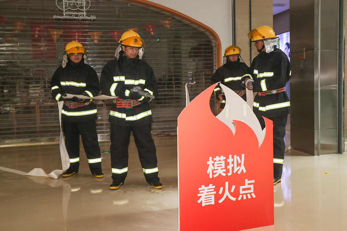 以安全应急演练为主题主要凸显通过什么思想、通过本次演练得到了什么收获写一篇500字新闻 以安全应急演练为主题主要凸显通过什么思想、通过本次演练得到了什么收获写一篇500字新闻