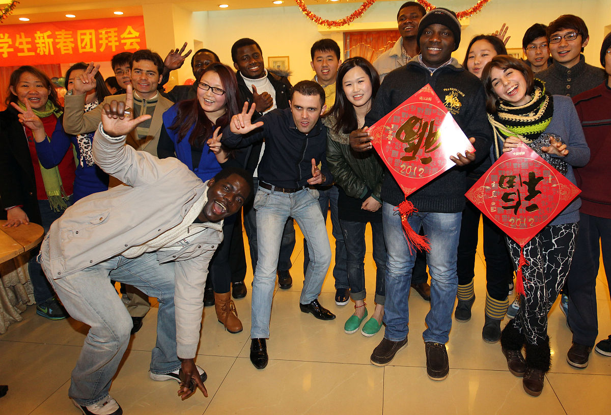 从过去汲取教训：如何用经验指导未来