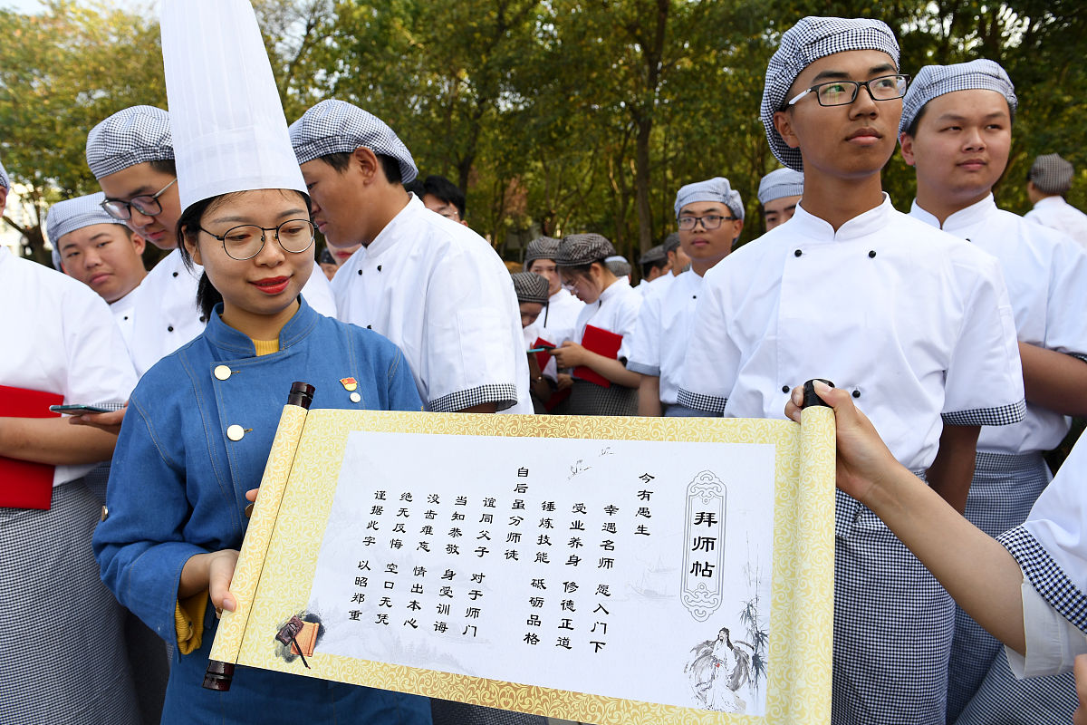 贵州省高中女生上什么中专学校好