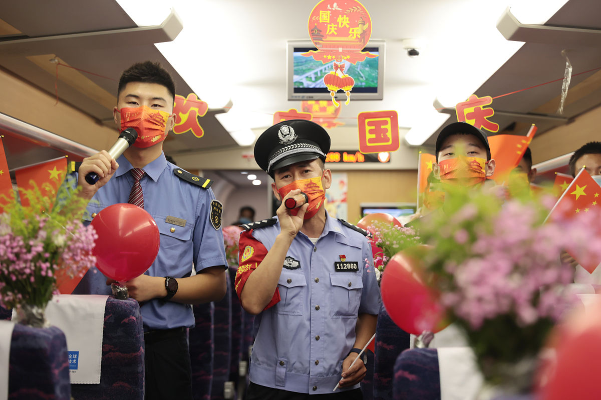 成都中专学校高铁乘务专业大专考试指南