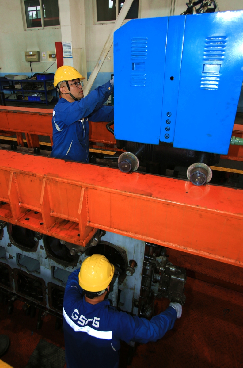 厂区设备维护员工作总结：变压器、发电机和传送带维护实践